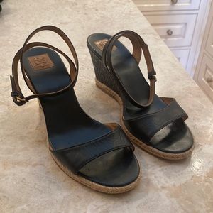 Tory Burch black leather ankle strap sandals with quilted wedge. Size 9M.